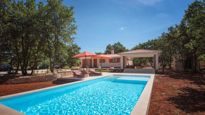 Villa mit privatem Pool für 4 Personen und großzügigem Grundstück, 4