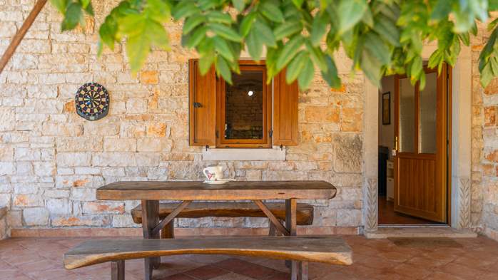 Villa with private pool, decorated in traditional Istrian style, 18