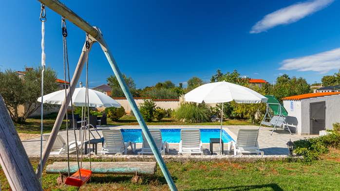 Villa with private pool, decorated in traditional Istrian style, 34