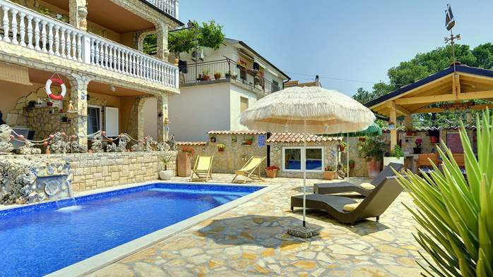 Apartments with heated pool, close to the beach, for adults, 17