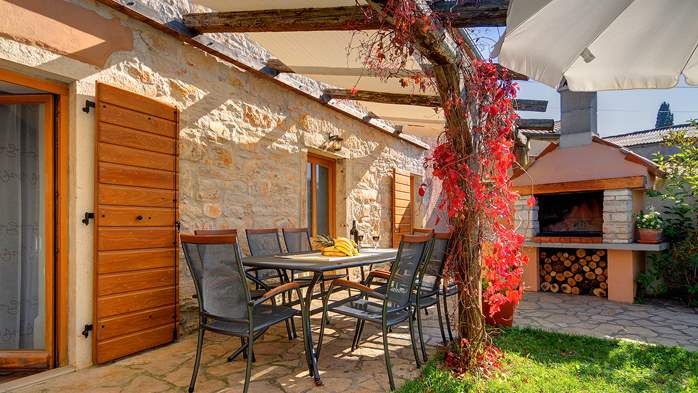 Villa su due piani, con piscina e terrazza nell'Istria centrale, 13