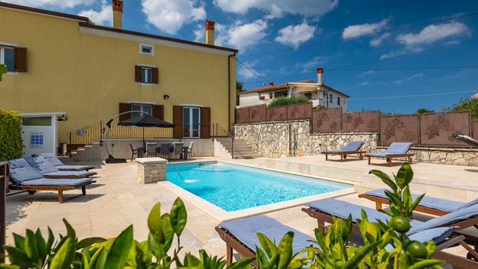 Villa on 2 floors with pool and sun terrace, close to Rovinj, 10