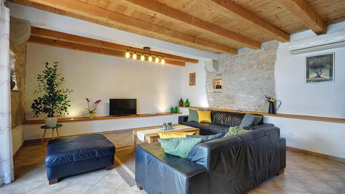 Villa su due piani, con piscina e terrazza nell'Istria centrale, 17