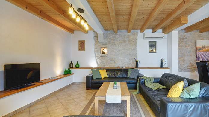 Villa su due piani, con piscina e terrazza nell'Istria centrale, 18
