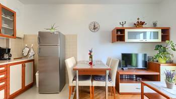 Apartment with double room and private balcony for 3 people, 8