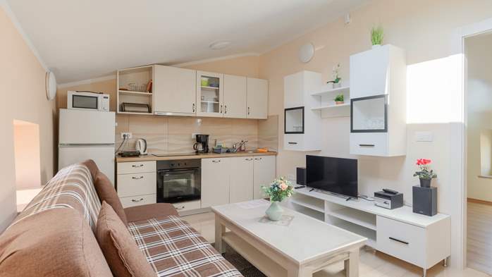 Apartman u rustikalnom smještaju s zajedničkim bazenom, 4