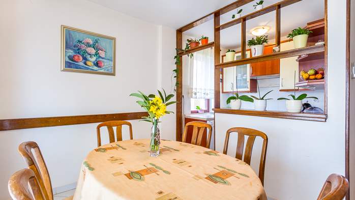 Apartman u blizini Ližnjana s privatnim bazenom, 4