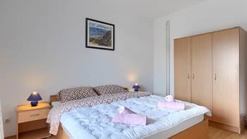 Apartment for 8 persons with pleasant ambience, private balcony, 20