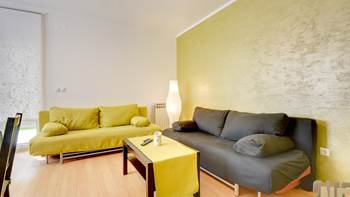 Cozy and bright apartment with big terrace, shared pool and WIFI, 7